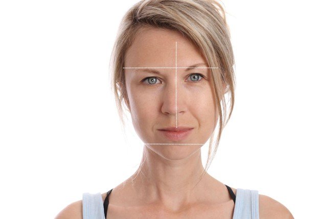 cejas desiguales