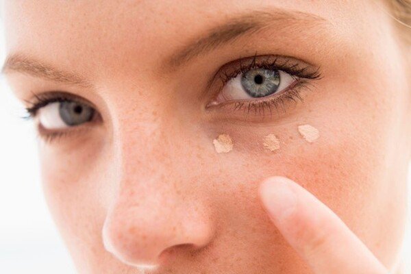 corrector de ojeras hidratante que no marque arrugas