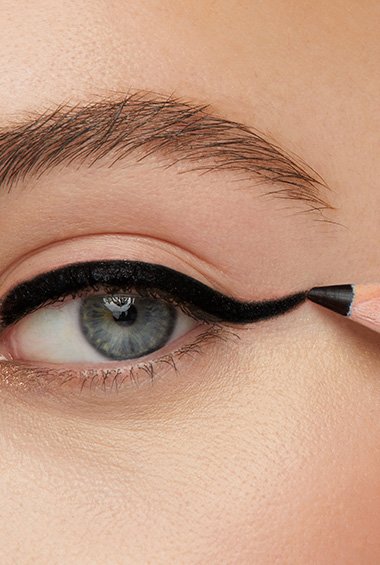 EXPRESSION KAJAL LINER MAYBELLINE OJO PINTADO