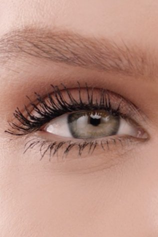 Close up of Maybelline Lash Sensational Sky High Mascara brush