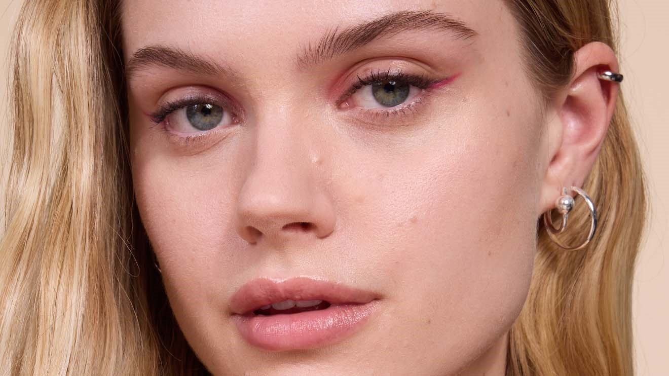 Maybelline lifter concealer pdp 15 41554099171 model after