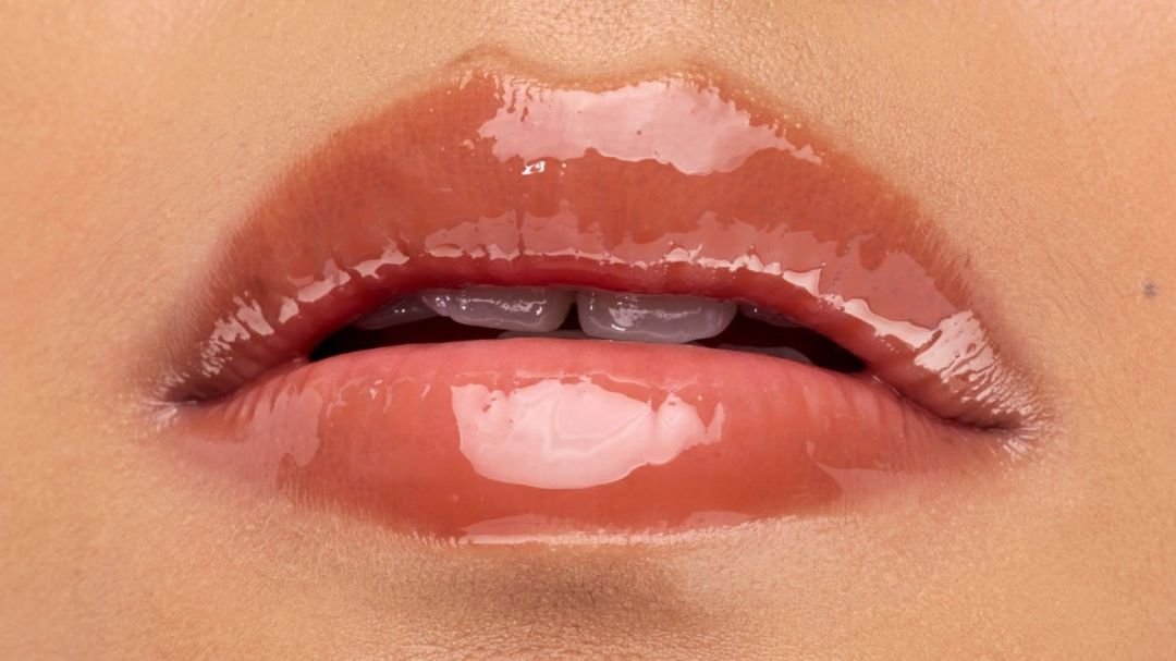 mny liftergel lipgloss pdp beforeafter after dmi