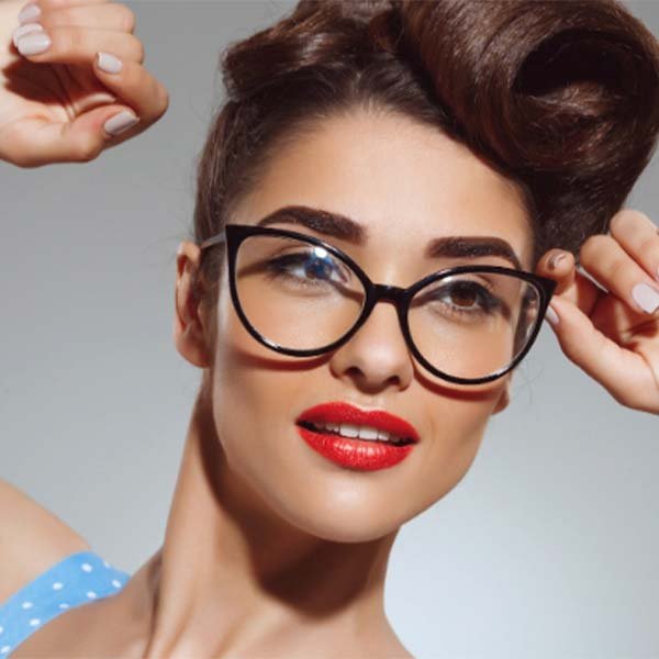 maquillaje con gafas