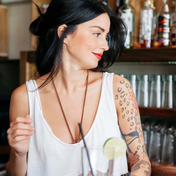 maquillaje para tapar tatuajes