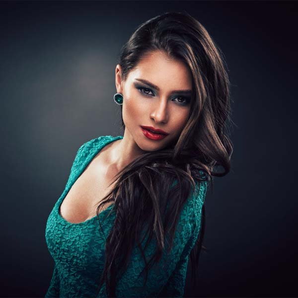 maquillaje para vestido verde