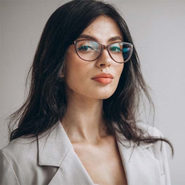 maquillaje con gafas graduadas