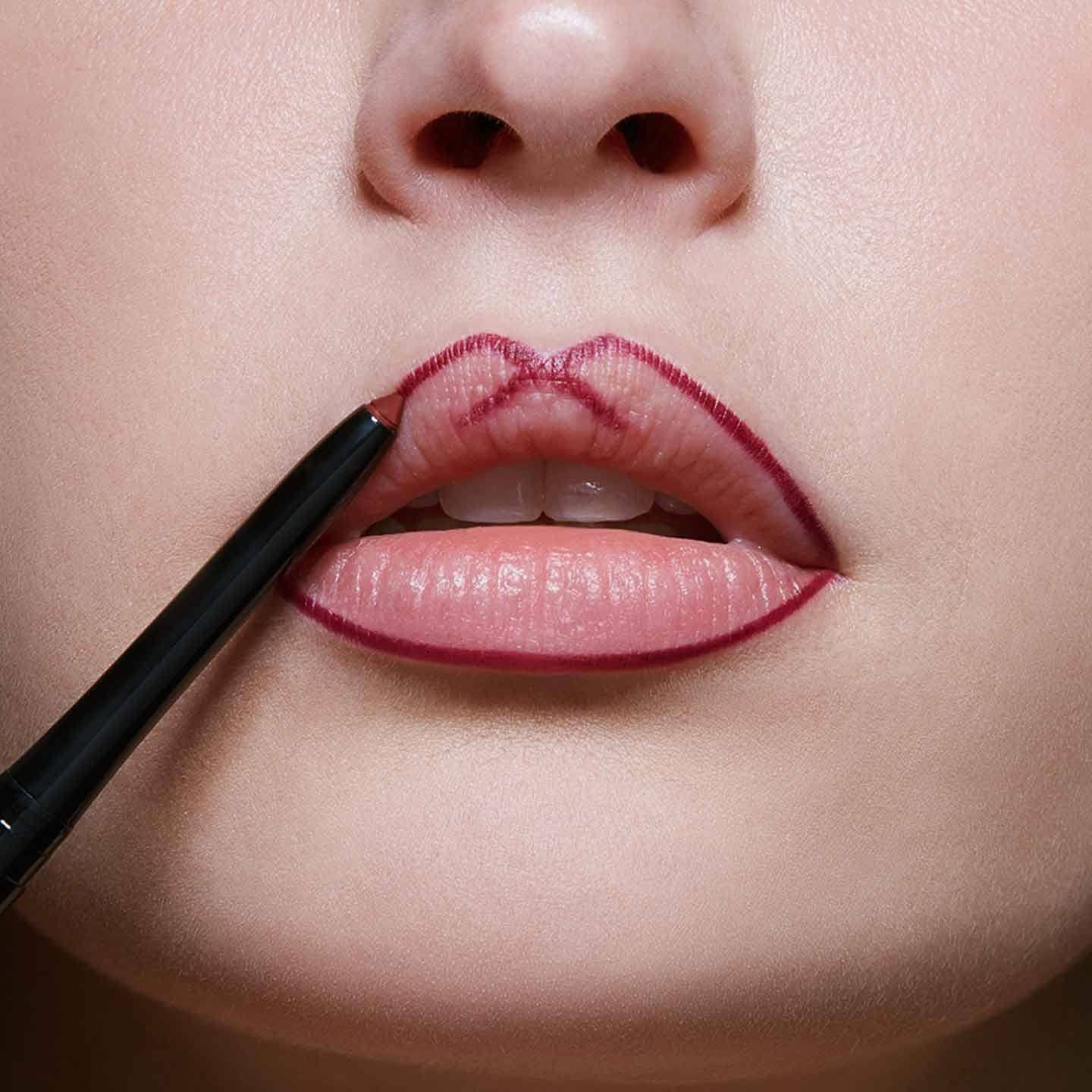 Maybelline Espana Los mejores trucos de maquillaje de labios con perfilador4