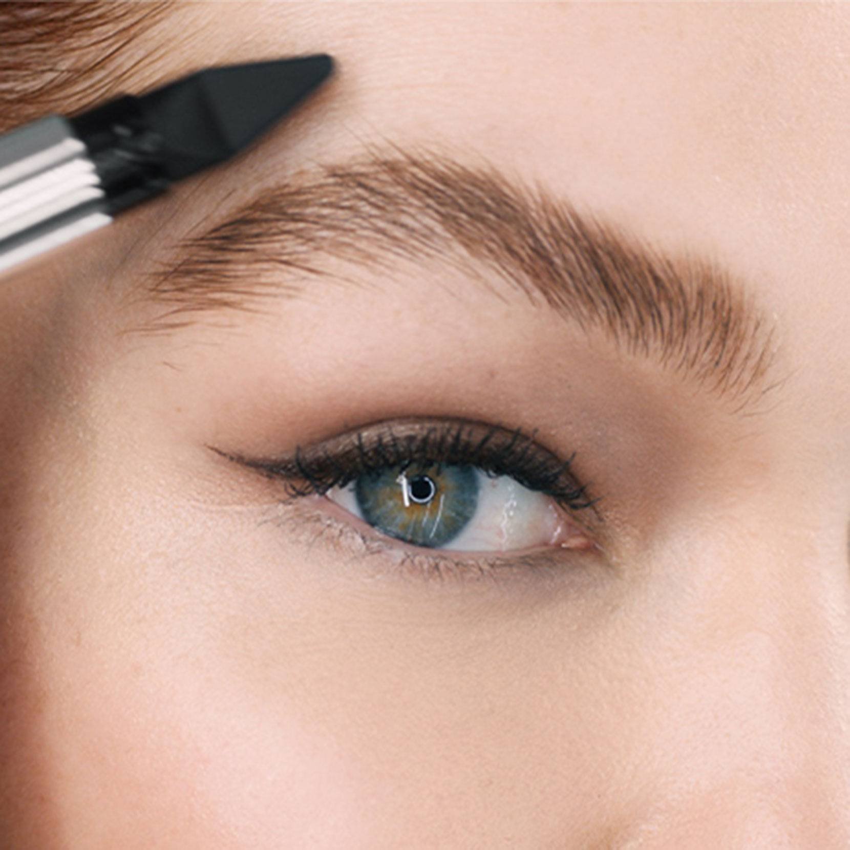 Pincel para deals cejas maybelline