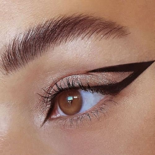 Eyeliner brillante para un look deslumbrante, ¿te atreves? | Maybelline