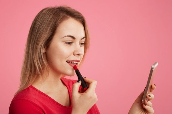 labios en forma de corazon naturales