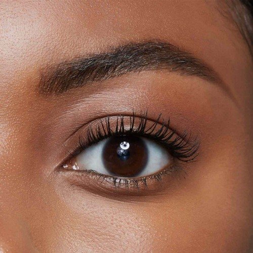 ¿Cómo aplicar la máscara de pestañas correctamente? | Maybelline