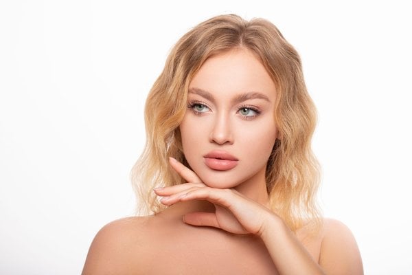 maquillaje para ojos claros