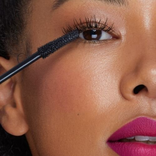  Triunfa con estas 7 tendencias de maquillaje para verano 2023