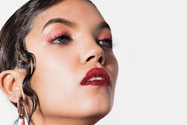 maquillar ojos encapotados facil y rapido