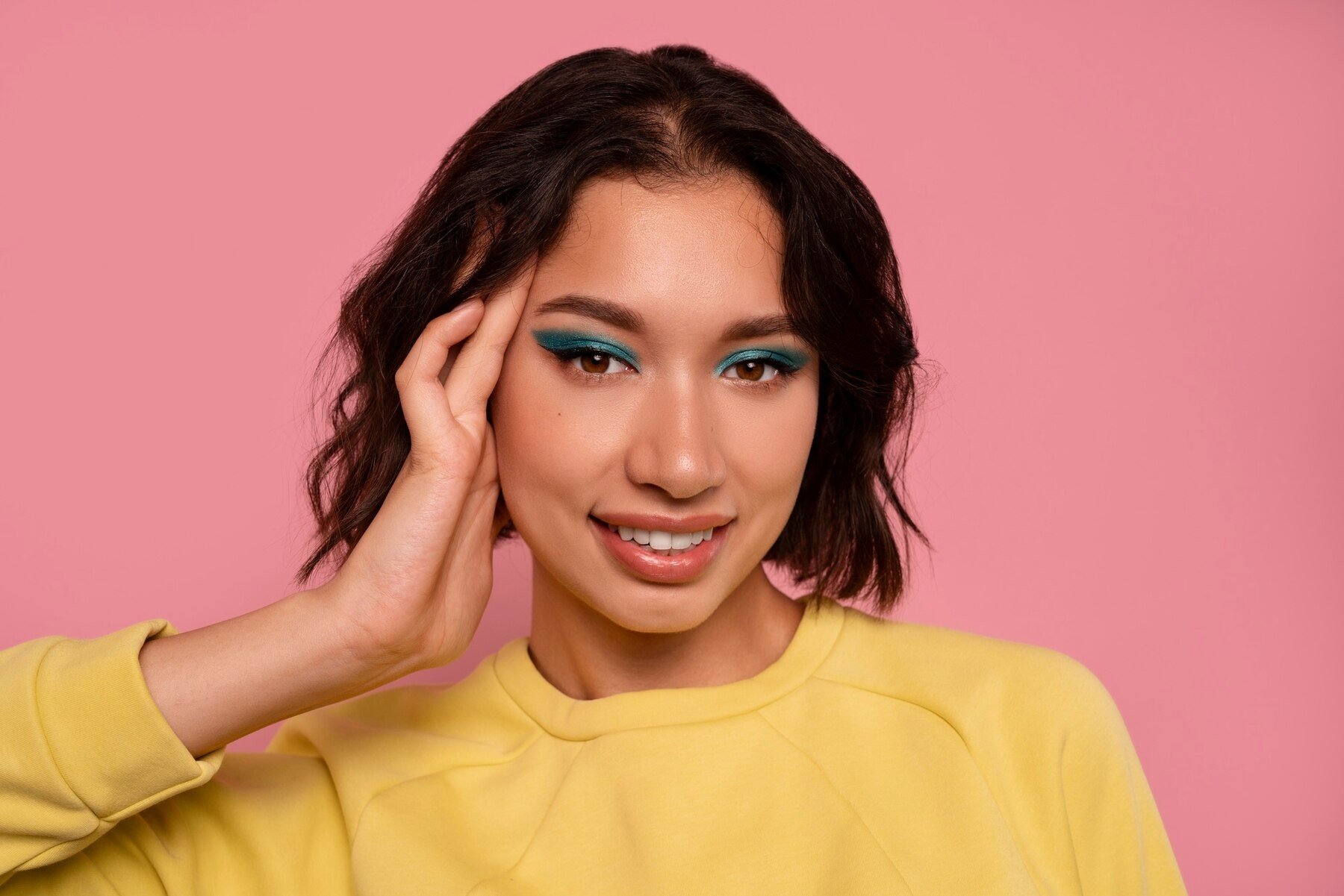 maquillar ojos encapotados