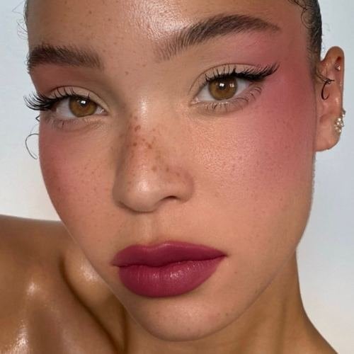 Strawberry Makeup: Tendencia Rosa