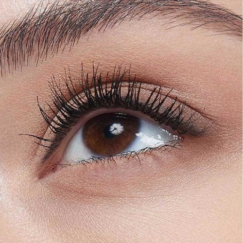 Tipos de curvatura de pestañas según tus ojos y tu look | Maybelline.es