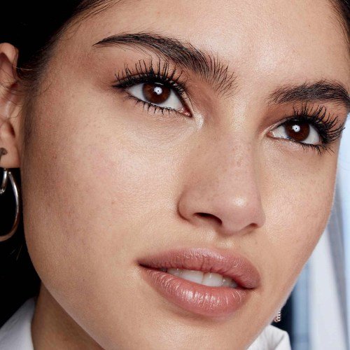 Dos looks de maquillaje para principiantes, paso a paso | Maybelline.es 