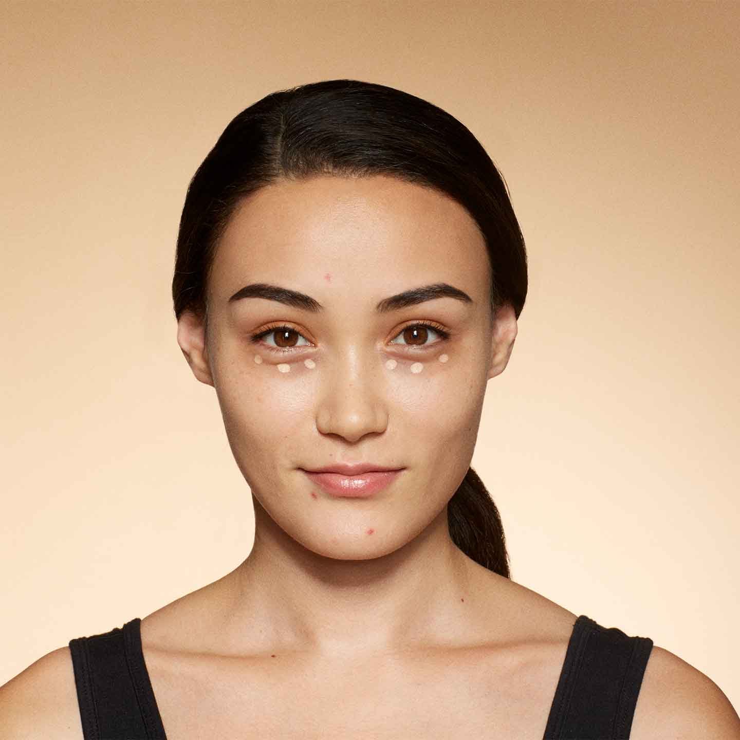 Paso 2: Usos del Corrector de Maquillaje que te Sorprenderán