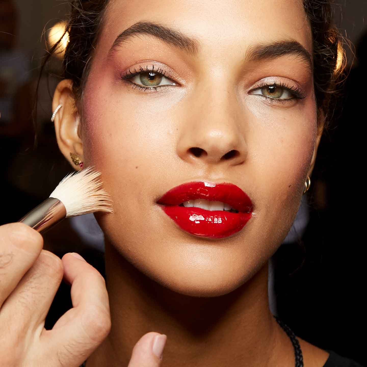 Maquillaje Labios Rojos 1