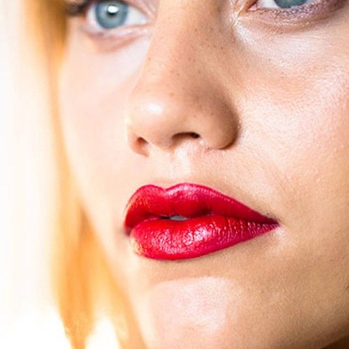 Pintalabios rojo, ¿incompatible con labios finos? | Maybelline New York