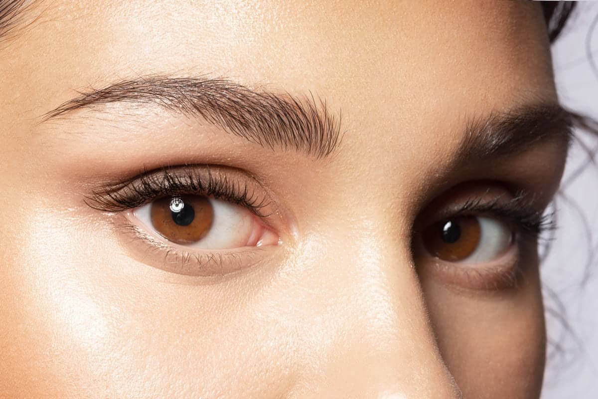 como maquillar ojos marrones