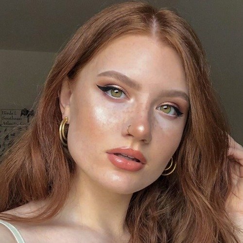 look de maquillaje natural para mujeres negras