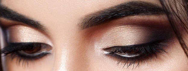 maquillaje con ojos negros 1