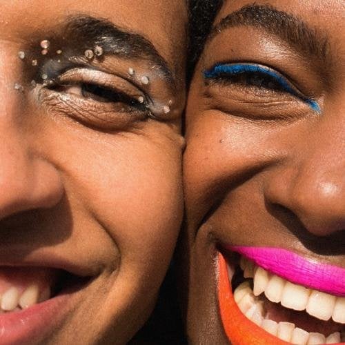 Claves para triunfar con tu maquillaje de festival este verano | Maybellines.es