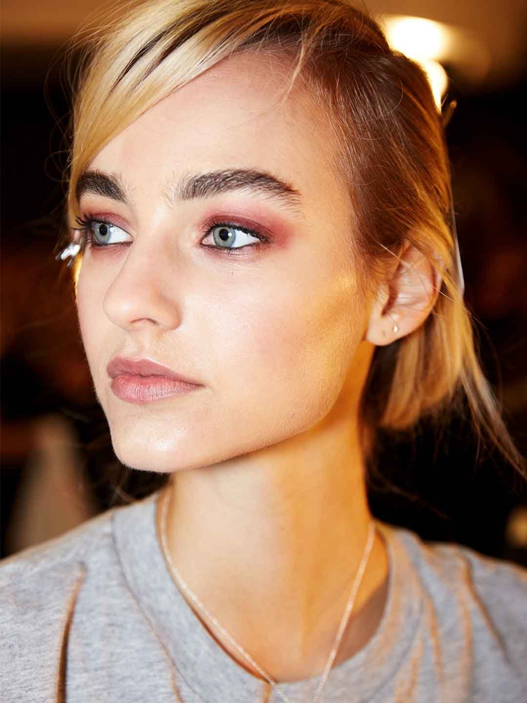 maybelline espana El maquillaje perfecto para ojos grandes1
