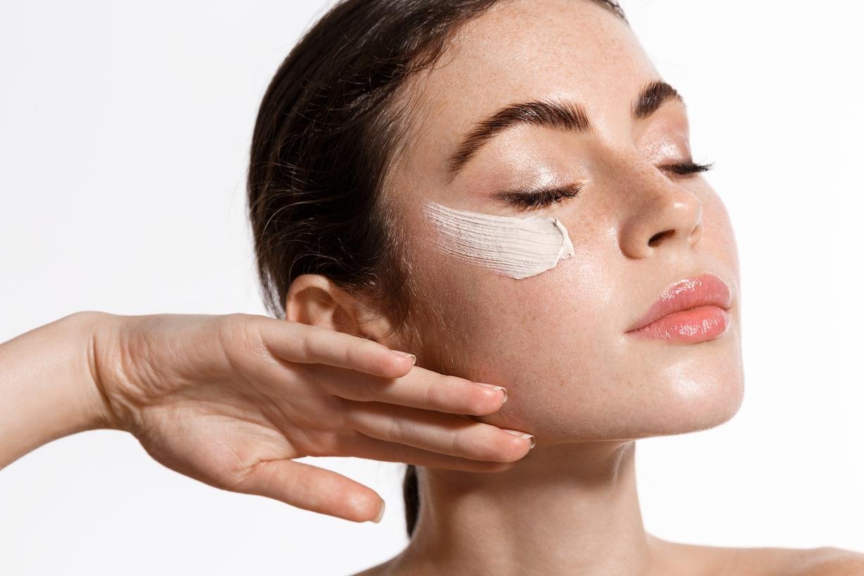 proteccion solar y maquillaje