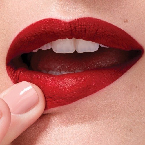 Cómo crear un maquillaje de vampiro paso a paso | Maybelline New York 