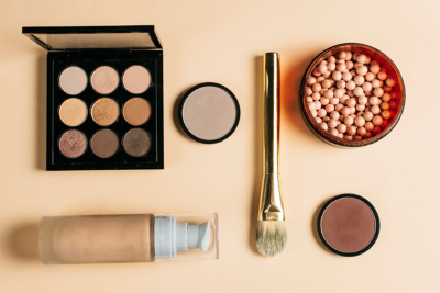 productos basicos de maquillaje 2